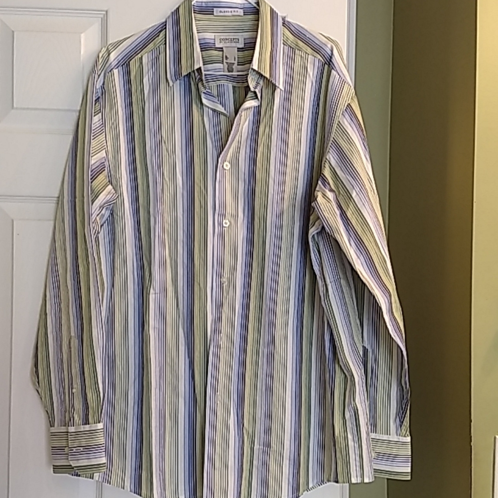 Claiborne Long sleeve shirt